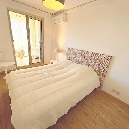 Апартаменты Super T3 Piscine *