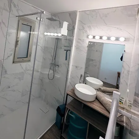 Super T3 Piscine Appartement *